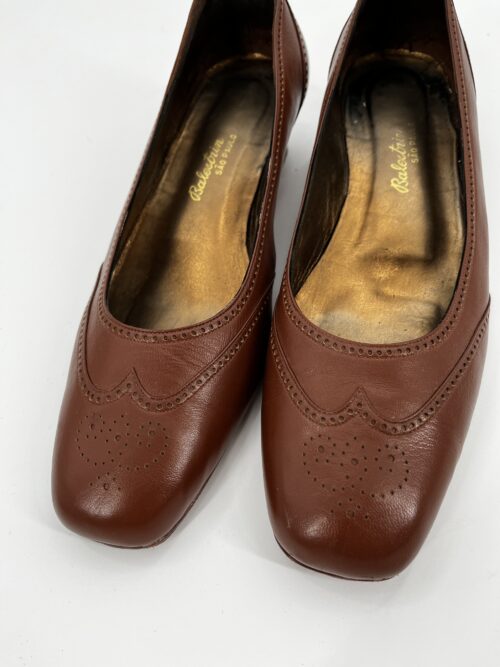 Shoes - Salvatore Ferragamo Brown Flats Balestrim