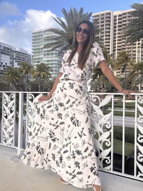 Set - Skirt and Shirt Black and White Floral - Image 6