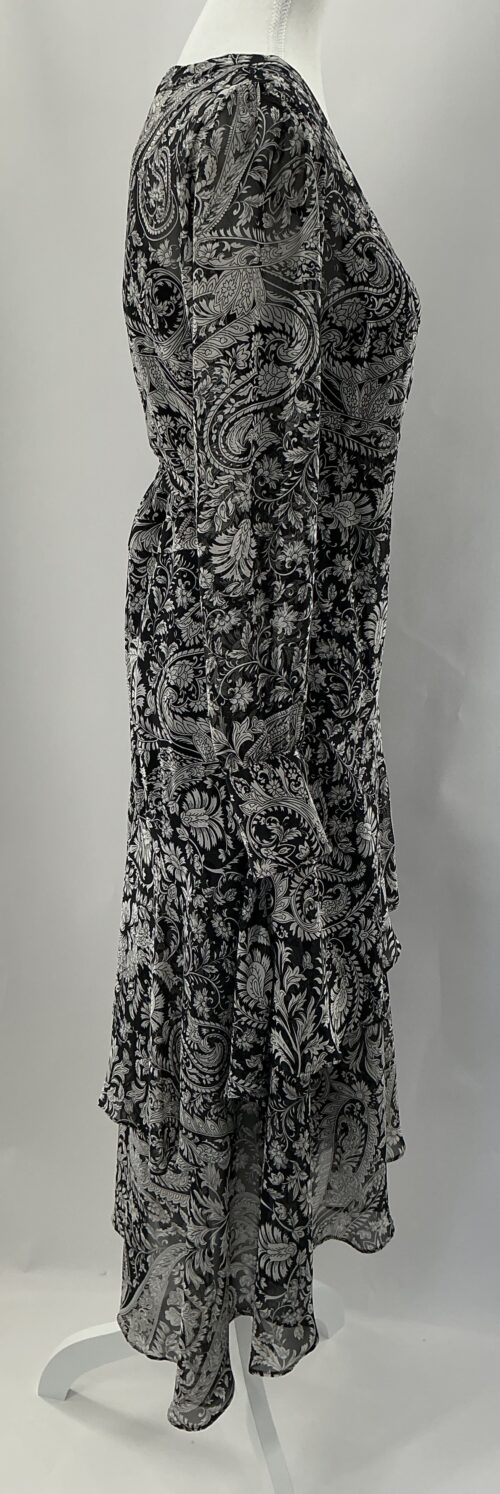 Dress - Black Dress White Floral Wrap ZARA - Image 12