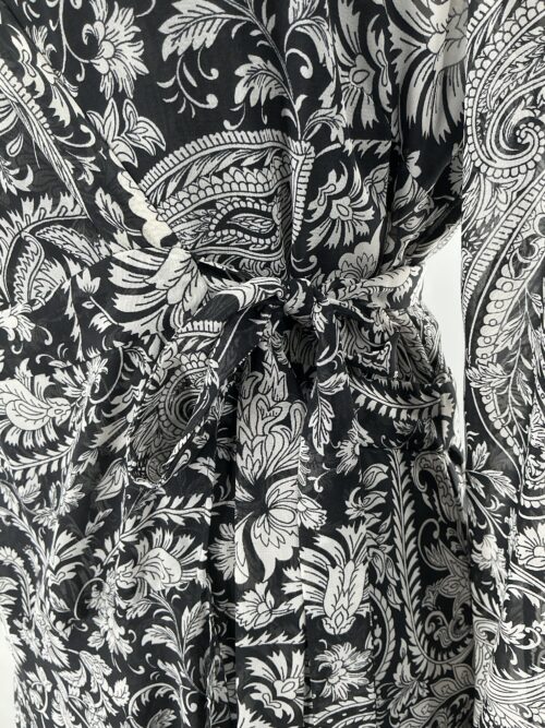 Dress - Black Dress White Floral Wrap ZARA - Image 9