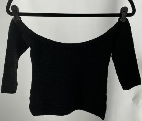 Top - Shoulder to Shoulder cropped Top - Image 2
